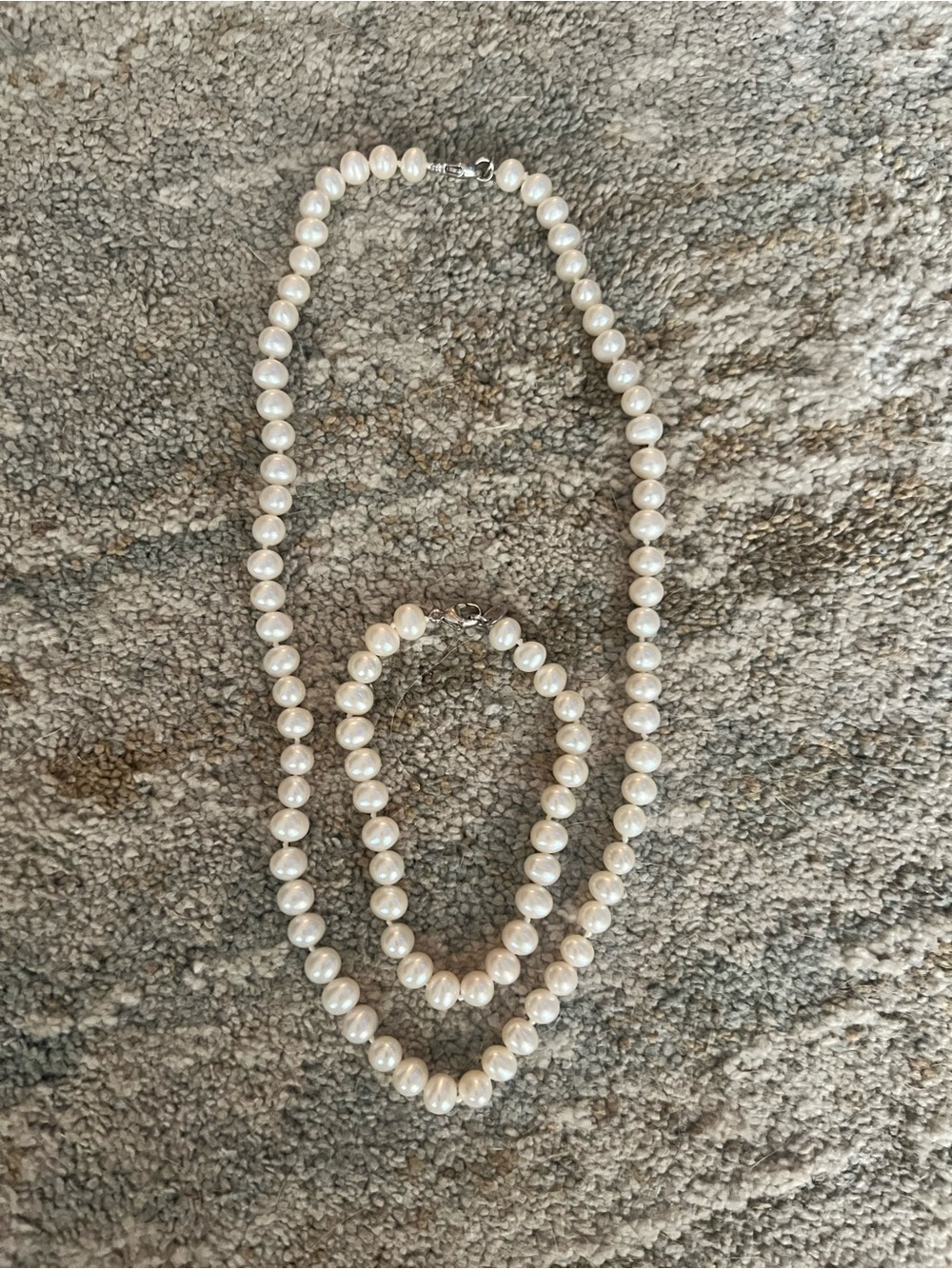 Classic White Pearl Necklace and Bracelet Set with 925 Silver Clasp